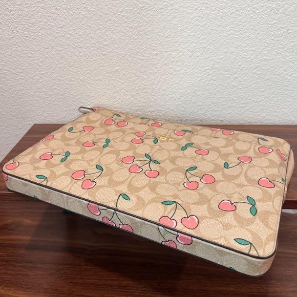 coach Laptop Sleeve In Signature Canvas With Heart Cherry Print cf158 - Picture 3 of 7